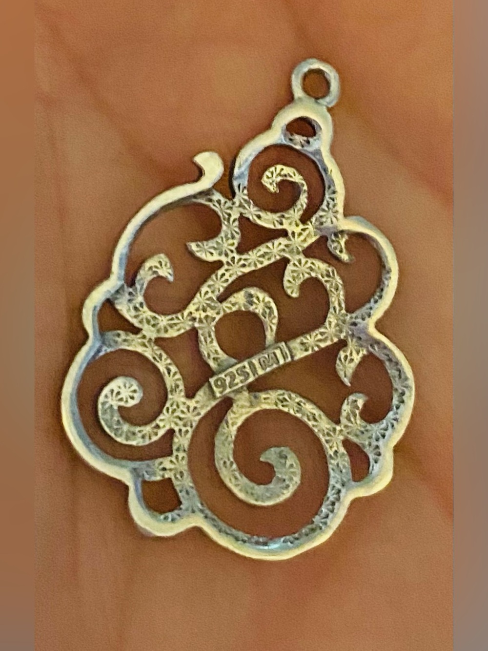 Sterling Filigree Pendant Necklace - Silver